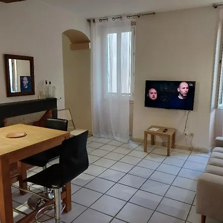 Centre Historique Apartment *